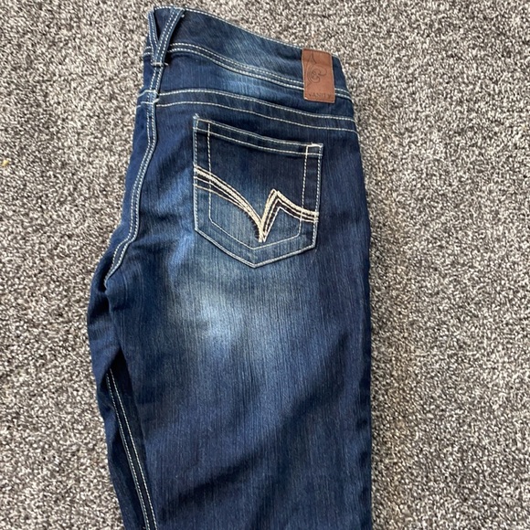 Vanity Jeans - Picture 2 of 2